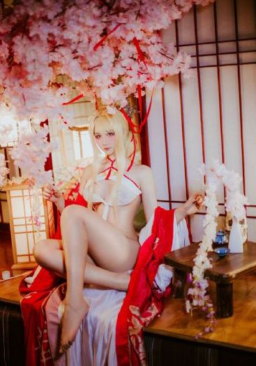 丰满大乳奶水在线观看