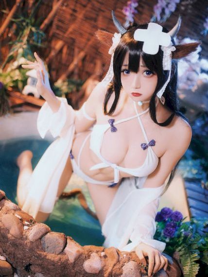 《美丽小蜜桃》