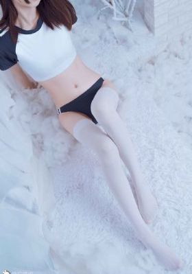 手指伸了进去h