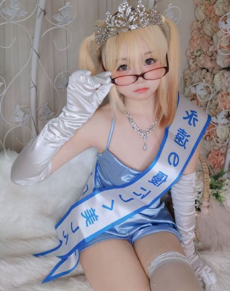 《裸》(纪录片)