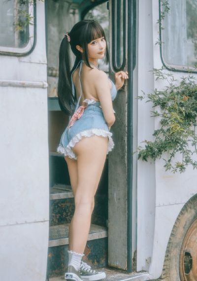 8x8x华人免费看