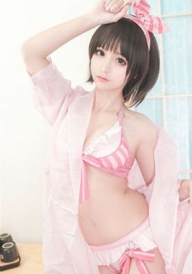 一个女